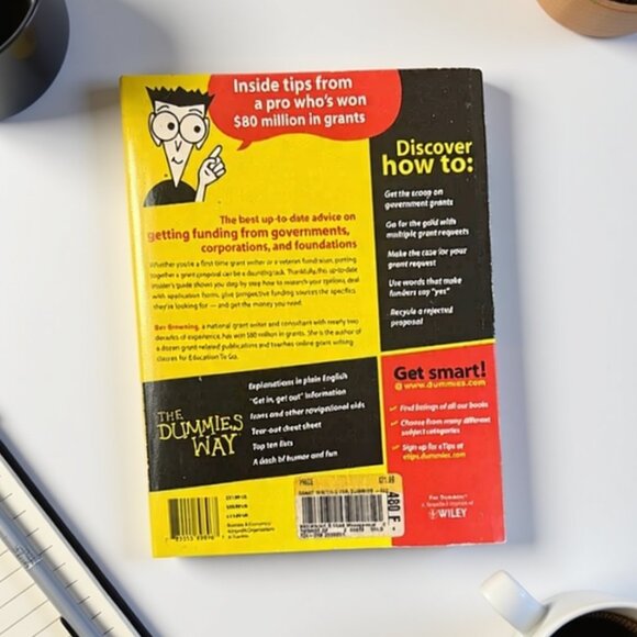 Grant Writing For Dummies – Softcover Guide for Busy Professionals & Beginners - Picture 2 of 2